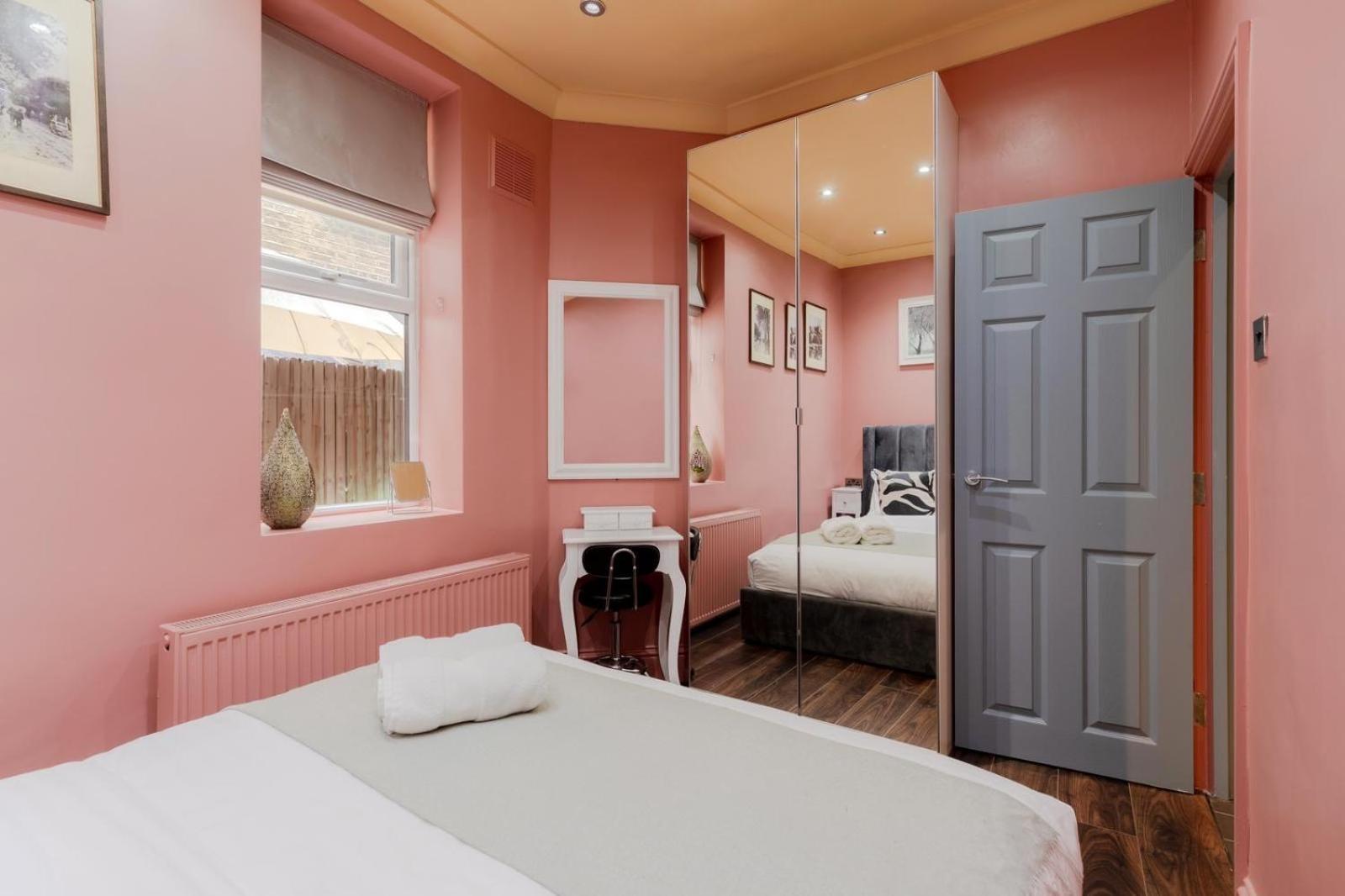 Stylish 2 Bedrooms Flat Sleeps 6 & Garden London Zone 2 Cls Central Exterior foto